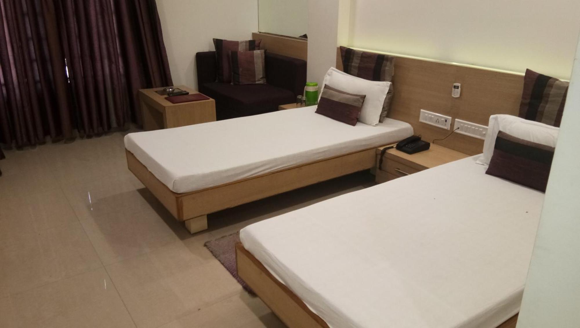 Hotel Banjara Bhopal Eksteriør bilde