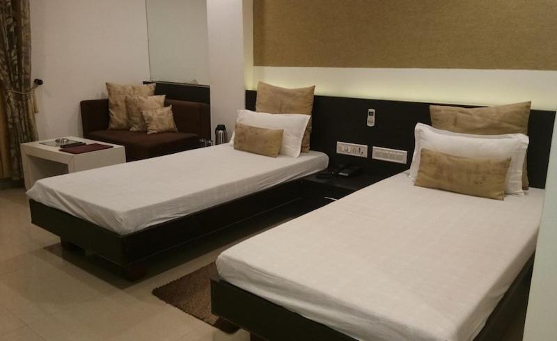Hotel Banjara Bhopal Eksteriør bilde